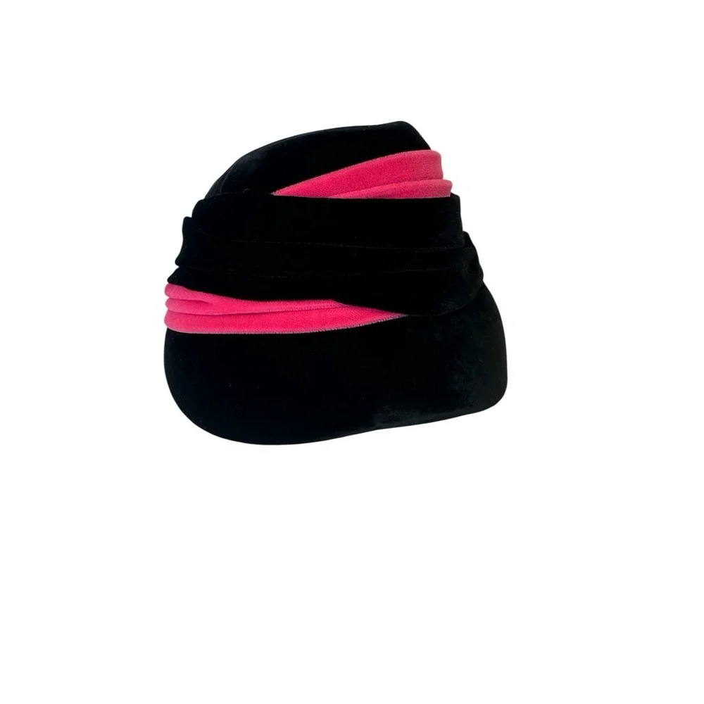 Womens Soft Black & Bright Pink Velvet 1960s Vintage Hat Pre-owned